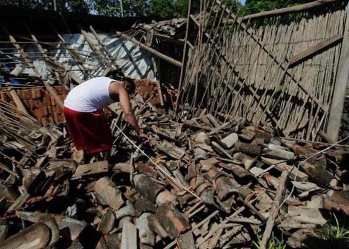 al menos 18 casas danadas