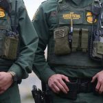 Investigan a 9.000 agentes fronterizos por burlarse de muerte de migrantes estados unidos