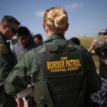 EEUU reasigna 750 inspectores ante llegada de migrantes estados unidos