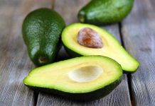 Prohíben publicidad que menosprecia los aguacates en Reino Unido reino unido