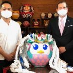 Artesano japonés entrega escultura especial al pueblo nicaragüense nicaragua