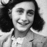 Revista estudiantil se disculpa por foto ofensiva de Ana Frank en bikini estados unidos