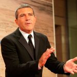 El grave error de Antonio Banderas: por publicar una polémica foto horas después de la masacre en Florida espana