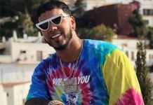 Fanático intenta robarle en pleno concierto a Anuel espana
