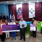 Mujeres docentes de Nicaragua reciben premios por sus aportes a la ciencia nicaragua