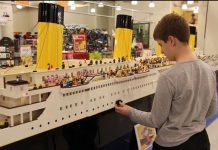 Niño autista construye con Legos la maqueta del Titanic más grande del mundo islandia