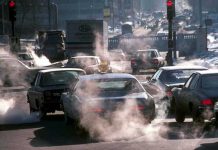 París prohíbe circular a un tercio de los autos por la contaminación francia