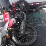 No guarda distancia y se estrella con microbús en Carretera Norte nicaragua