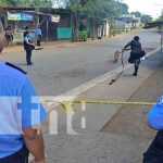 Balean a joven en parada de bus en Managua para robarle su celular nicaragua