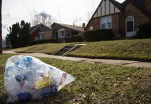 Saca la basura en la bolsa equivocada y terminará en prisión biena