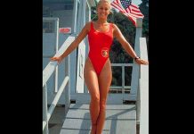 Actriz de Baywatch confiesa que un actor la violó varias veces cuando tenía 14 años