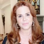 María Celeste Arrarás llora cuando desmontan su estudio casero de Al Rojo Vivo miami