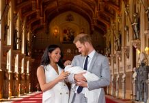 Meghan y Harry presentan ante el público al bebé real inglaterra