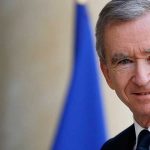 CEO de Louis Vuitton es el tercer hombre más rico de Europa francia