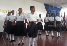 MINED inicia con la distribución de material escolar en Bilwi nicaragua