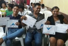 Alcaldía de Bilwi entregó reconocimiento a 50 trabajadores nicaragua