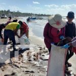 Estudiantes realizan limpieza de playa La Bocanita en Bilwi nicaragua