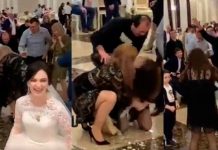 Dos mujeres arman una pelea por quedarse con bouquet de la novia dos mujeres