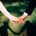 Estadounidense irrumpió una boda alegando que esperaba un bebé del novio viral