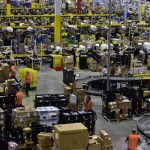 Desalojan la sede de Amazon en Madrid por amenaza de bomba amenaza