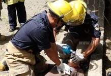Bomberos de Nicaragua realizan ejercicio de rescate a persona electrocutada nicaragua