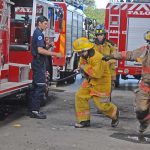 Bomberos sofocan incendio de un vehículo en el barrio Santo Domingo nicaragua