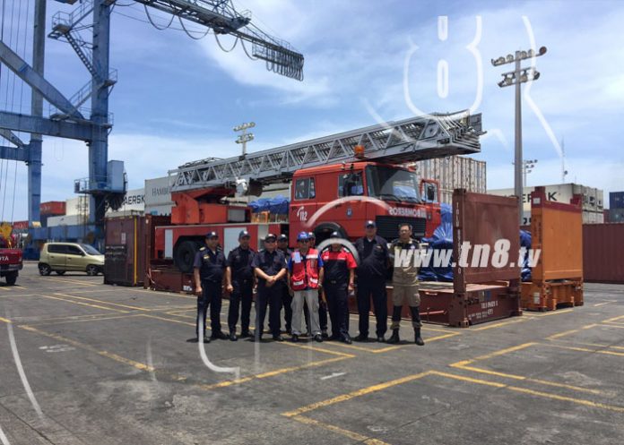 bomberos-unificados-reciben-camion-05