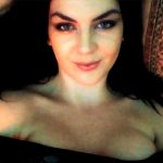 Mujer se desmaya borracha sobre su bebé y lo mata europa