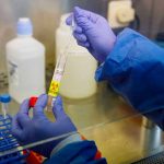 Cifra de fallecidos por coronavirus en Brasil aumentó a 46 brasil