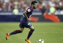 Dani Alves deja el PSG luego de dos temporadas con el club paris