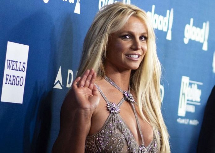 bs_FdoN69f cantante britney spears