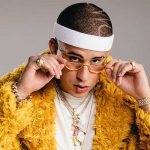 Foto de Bad Bunny en camilla causa alarma entre los seguidores puerto rico