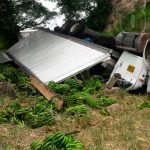 Furgón se vuelca en la peligrosa cuesta La Kukamonga en Estelí esteli