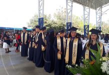 Colegio público Experimental México realizó la primer promoción de bachilleres 2018 managua