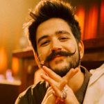 Camilo revela por qué no puede besar a otras mujeres en sus videos besos