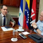 Gobierno de Ecuador reitera vigencia de asilo a Assange