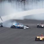 Piloto se salva de milagro tras sufrir un accidente a media carrera Estados Unidos