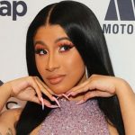 Cardi B sorprende con este nuevo look cardi b