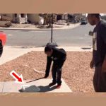 Obliga a su hijo a destruir su PlayStation 4 por salir mal en el colegio obliga a su hijo