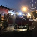 Un taxi ardió en llamas en una de las calles de Chinandega nicaragua