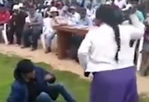 Madre castiga a «latigazos» a su hijo por robar un celular (VIDEO) peru