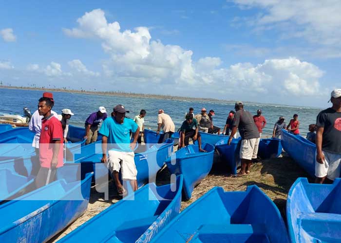 cayuco-caribe-01 nicaragua