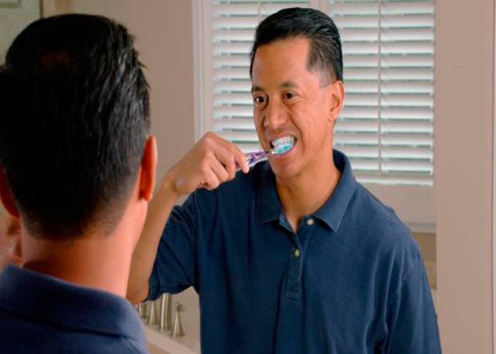 cepillarse-dientes-kL0G-620x349abc hombres