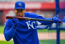 Cheslor con sencillo remolcador en día inaugural de MLB cheslor cuthbert