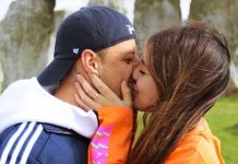 Novia del «Chicharito» muestra su pancita de embarazada (FOTOS) sarah kohan