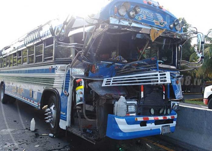 choque-bus-tipitapa-57 nicaragua