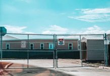 Cierran el mayor centro de detención de menores de Florida estados unidos