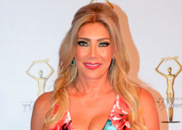 cinthia-1 cinthia clitbo