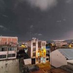 Nueva erupción de volcán deja a oscuras varias ciudades en Ecuador ecuador