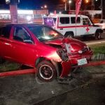 Colombiano se estrella contra un poste metálico en Carretera Masaya colombiano